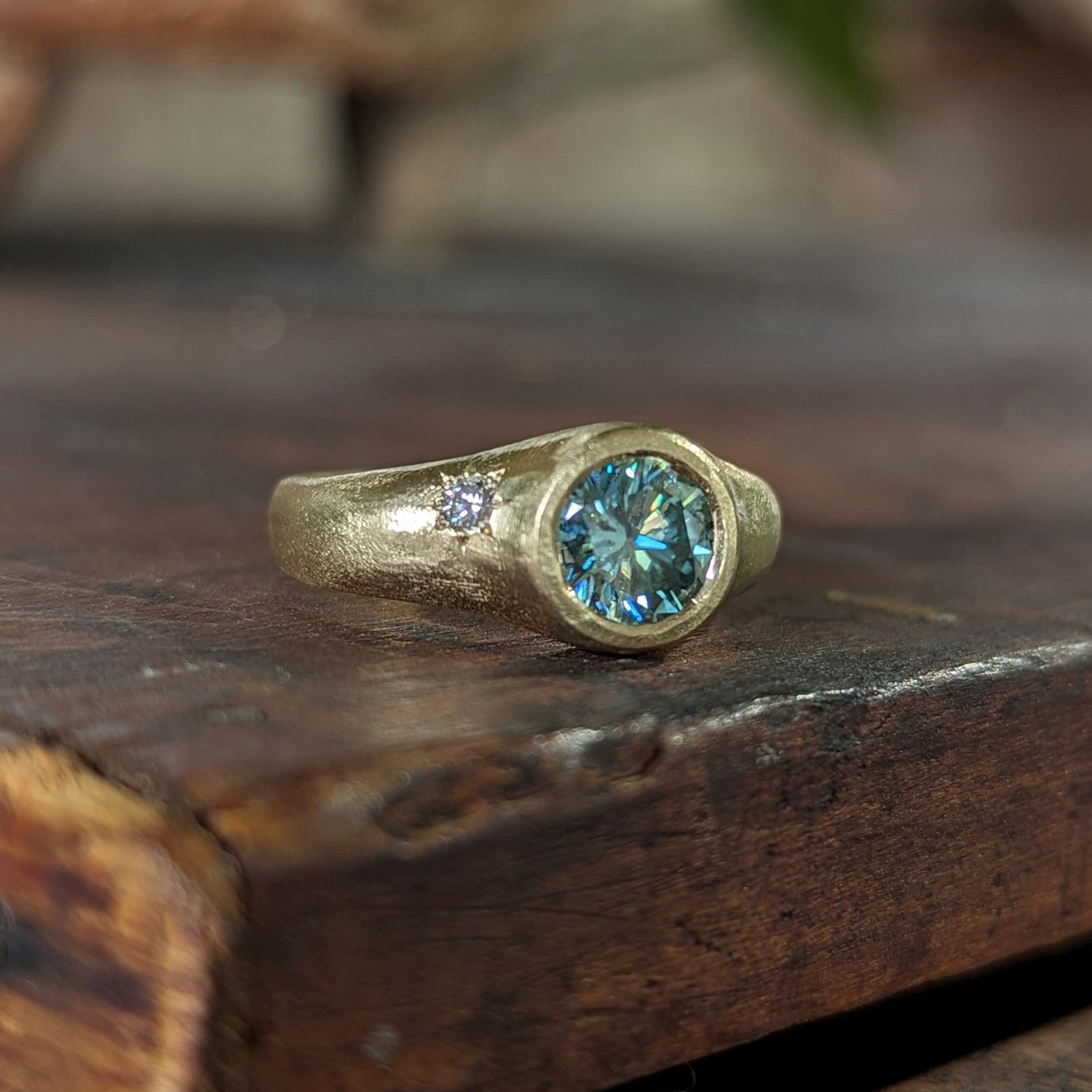 Bounty Ring - Moissanite