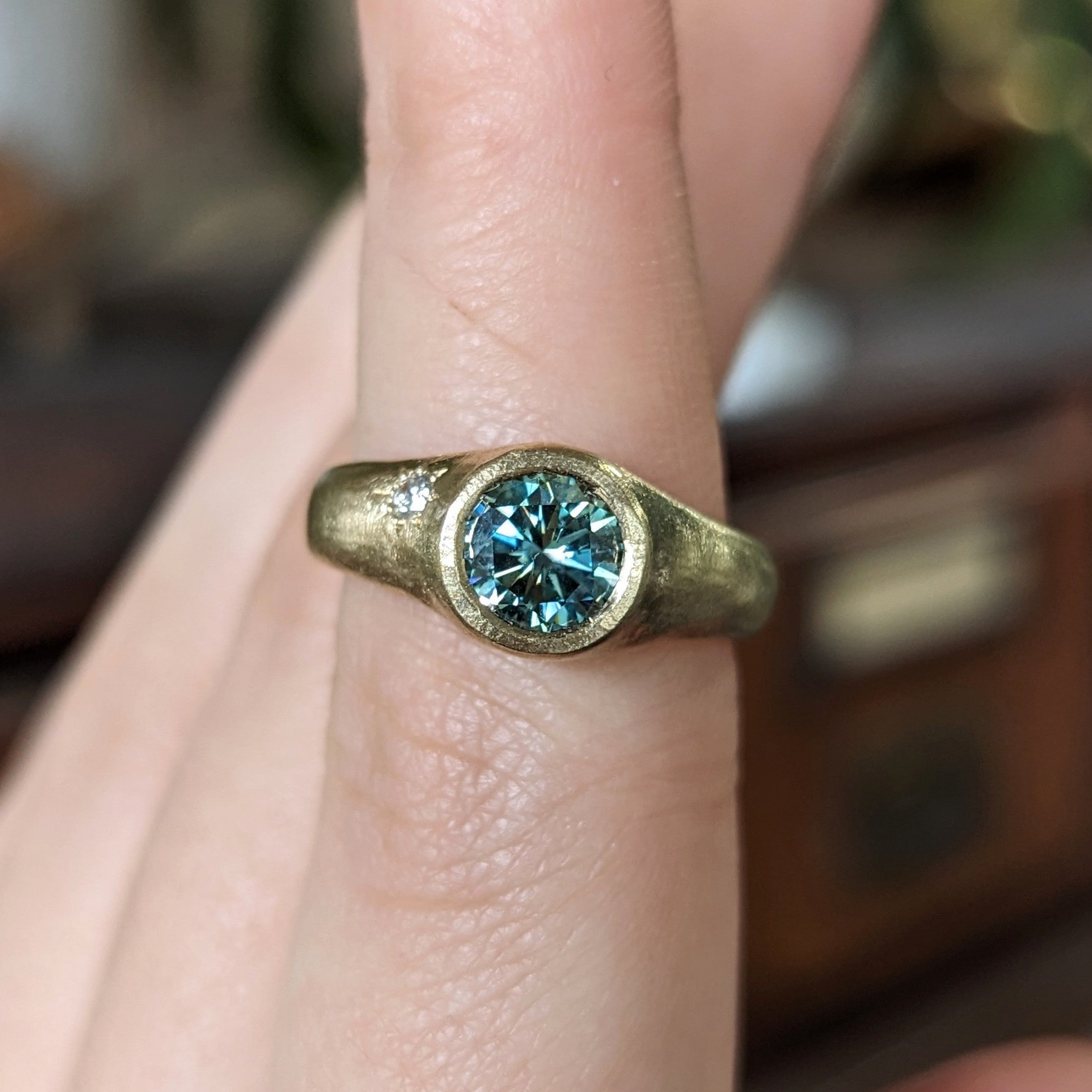 Bounty Ring - Moissanite