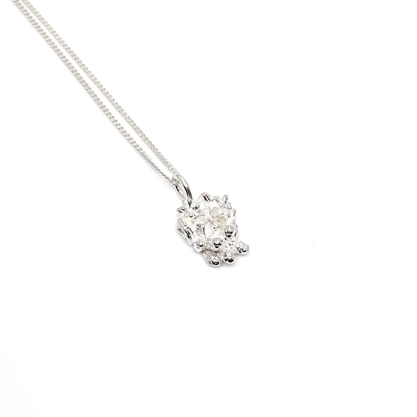 Manuela Igreja - Tiny Tussie Mussie M Necklace