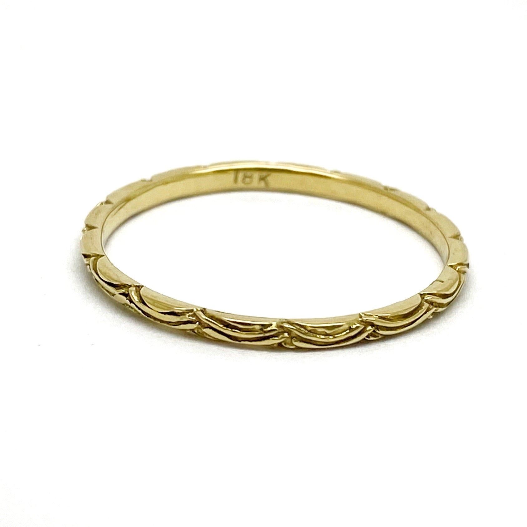Digby and Iona - Petite Wave Ring - 18ct Yellow Gold