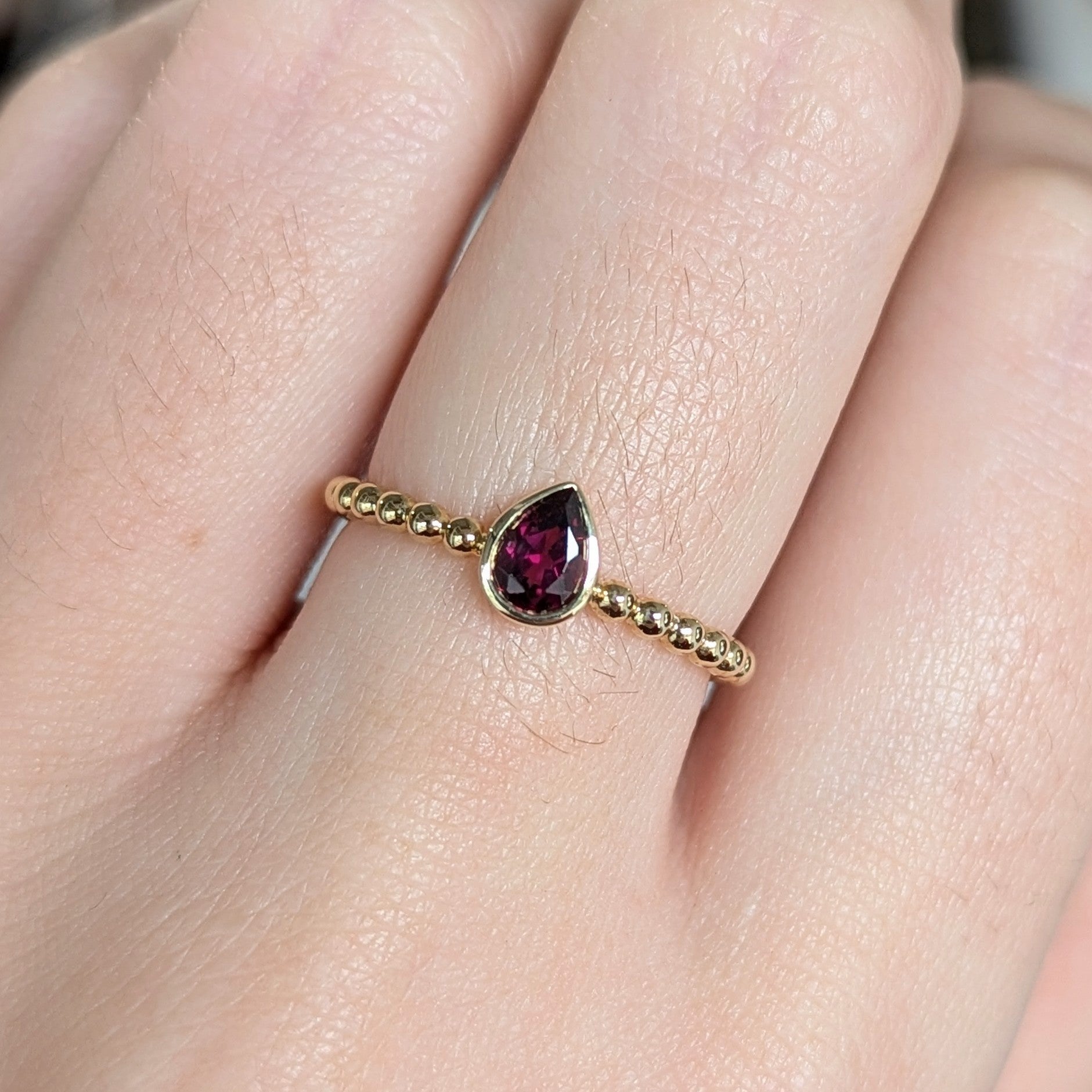 Beaded Garnet Ring - 9ct yellow gold