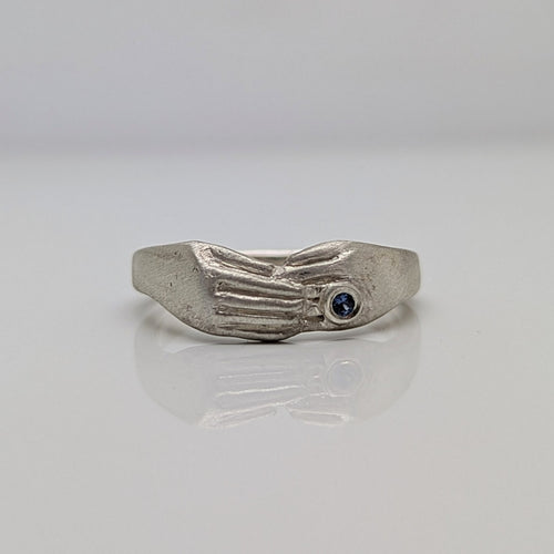 ANT HAT -Embrace Sapphire Ring