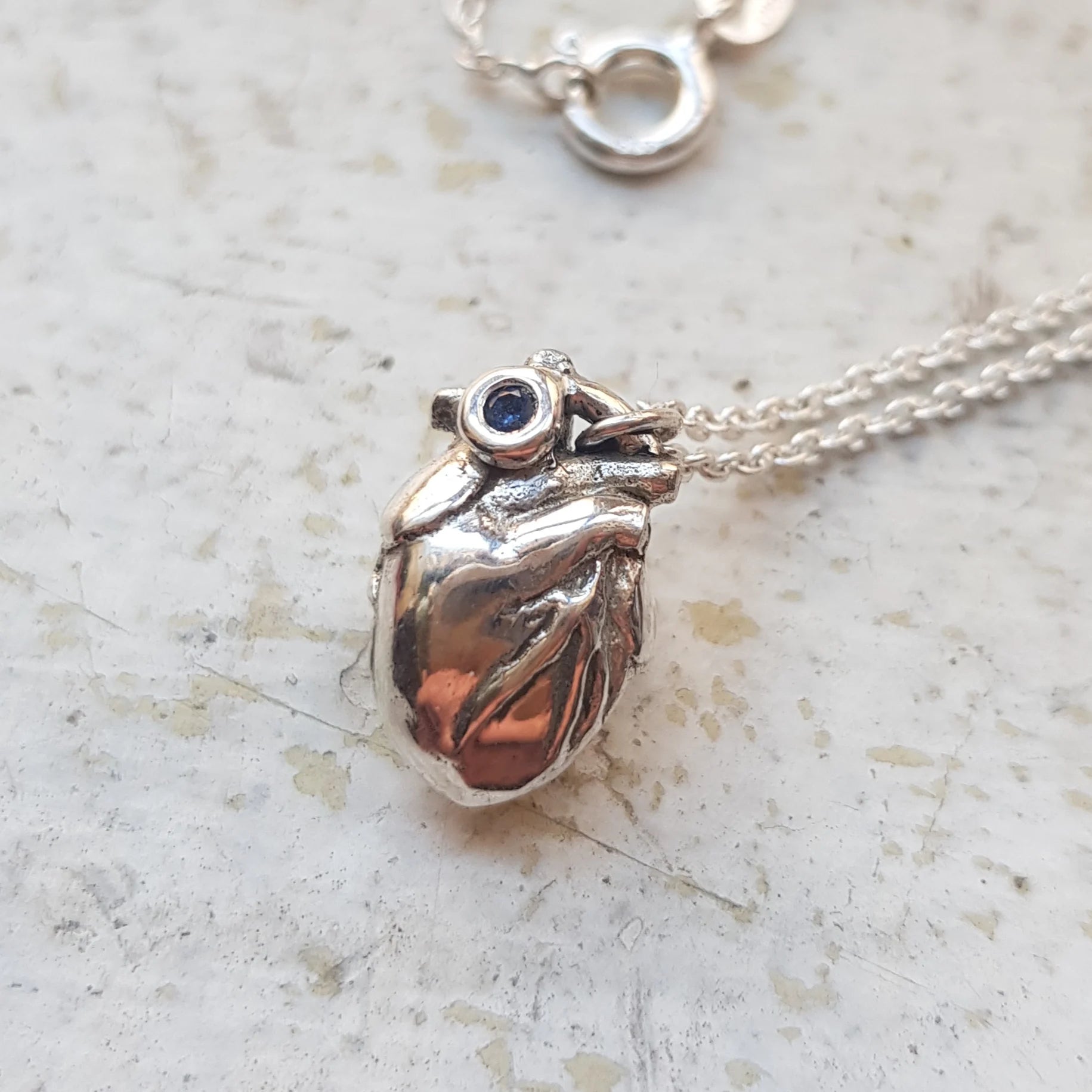 ANT HAT - Anatomical Heart necklace with Blue Sapphire