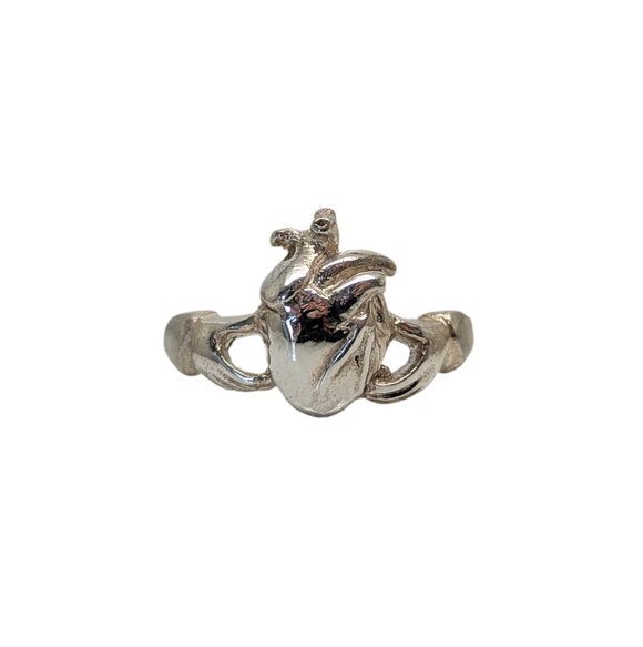 ANT HAT - Anatomical Heart Claddagh Ring