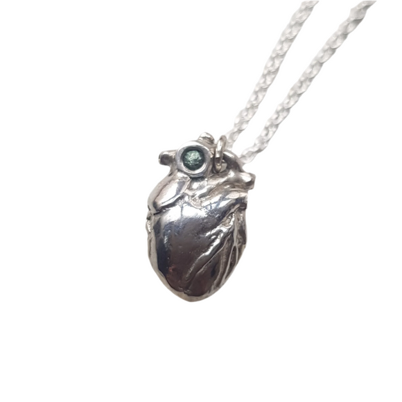 ANT HAT - Heart Pendant with Green Sapphire