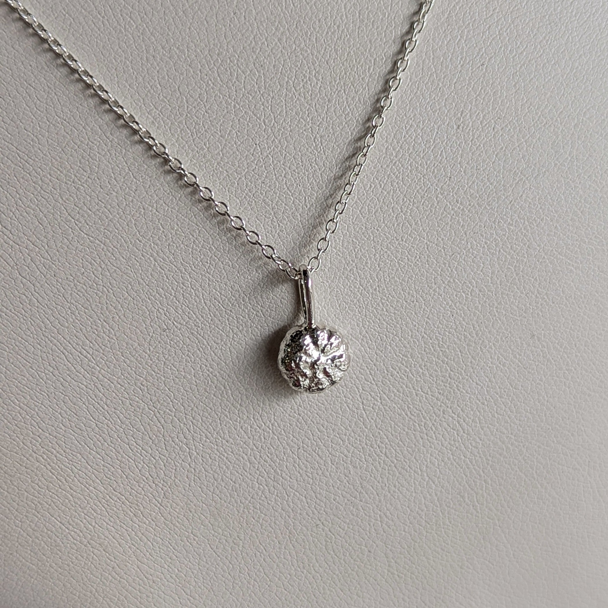 Manuela Igreja - Daisy Necklace