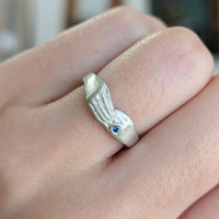 ANT HAT -Embrace Sapphire Ring