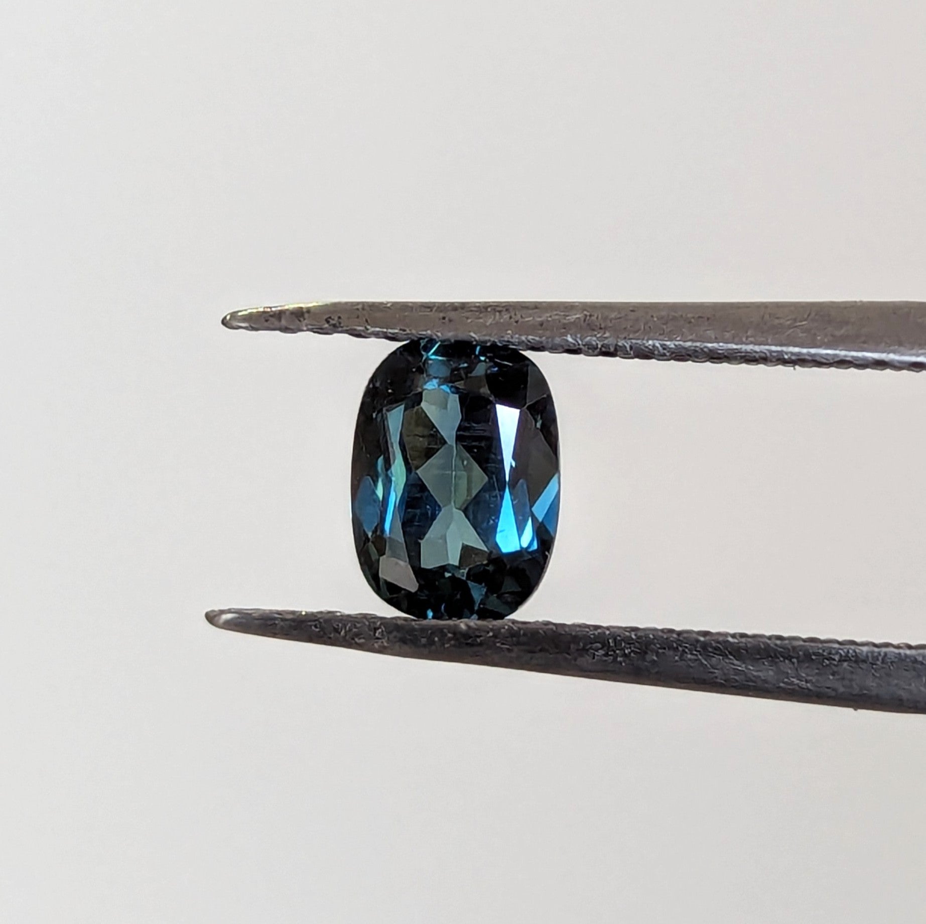 1.09ct Sapphire - Cushion Australian Teal