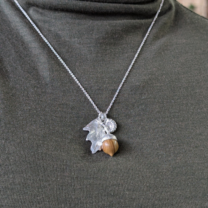 Kirra-Lea - Oak Leaf Pendant with Ammonite and Petrified Wood