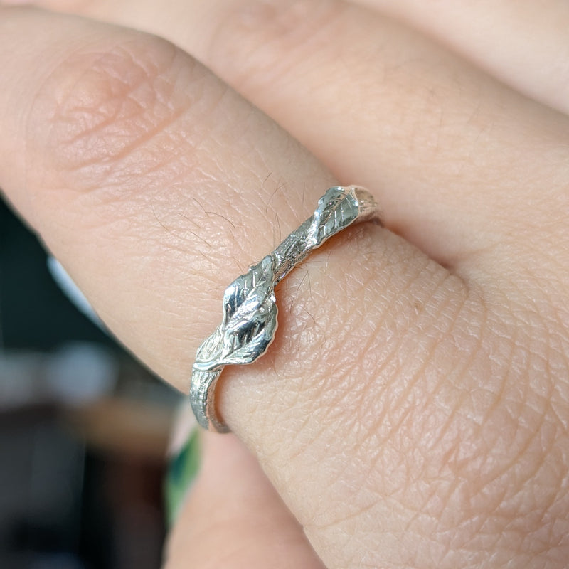 Kirra-Lea - Angel Hair Vine Three Leaf Ring