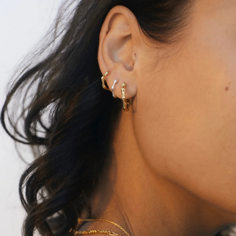 Linda Tahija - Mini Organica Huggie Earrings
