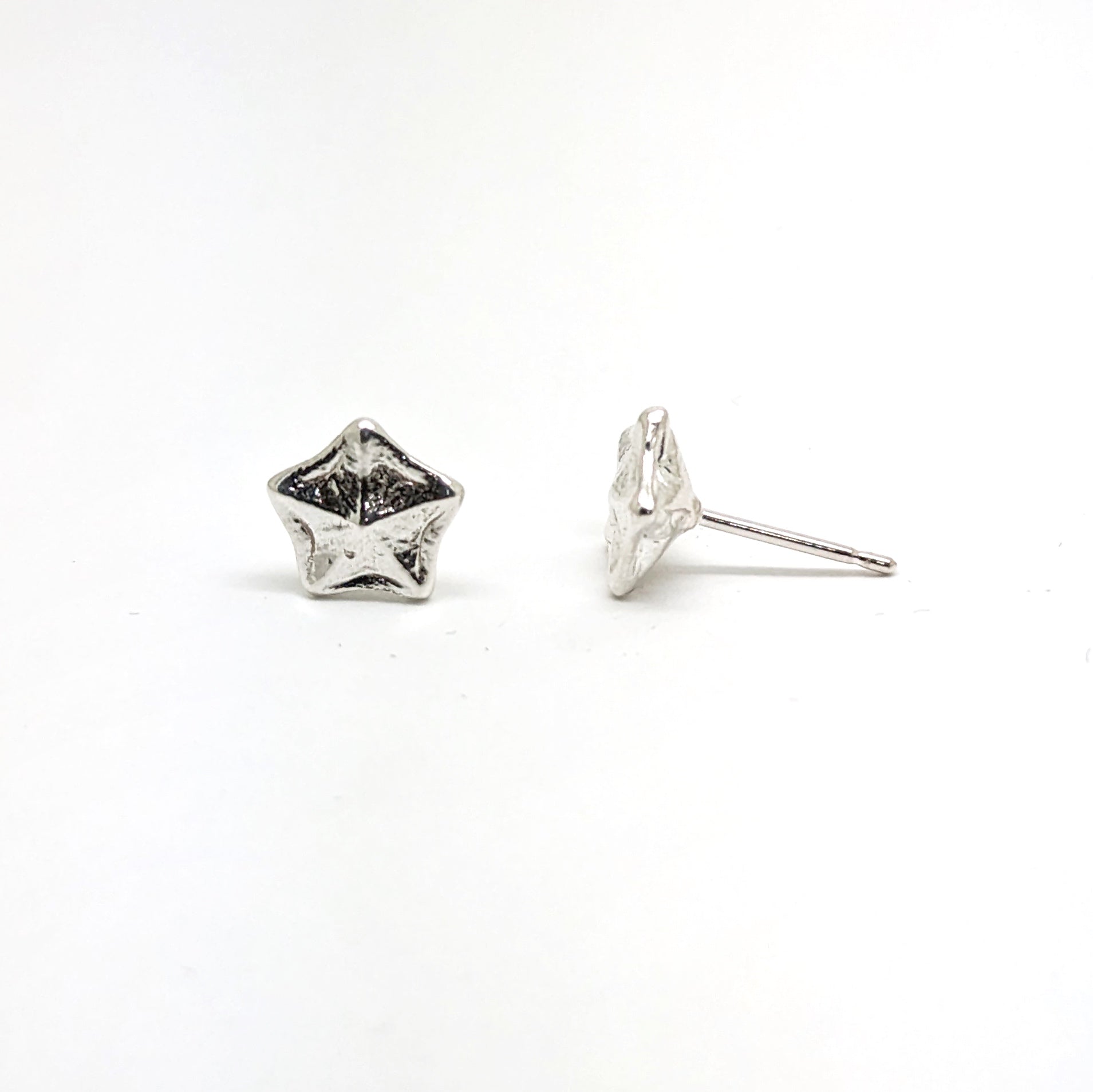 Manuela Igreja - Hoya Carnosa Flower Studs