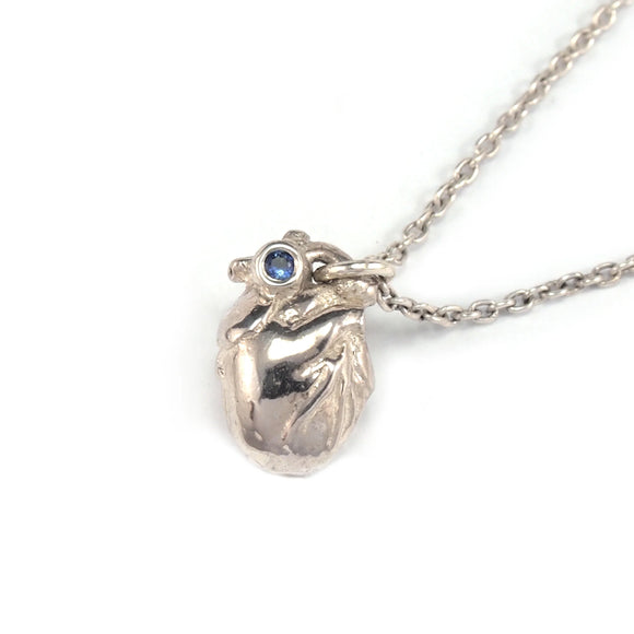 ANT HAT - Anatomical Heart necklace with Blue Sapphire