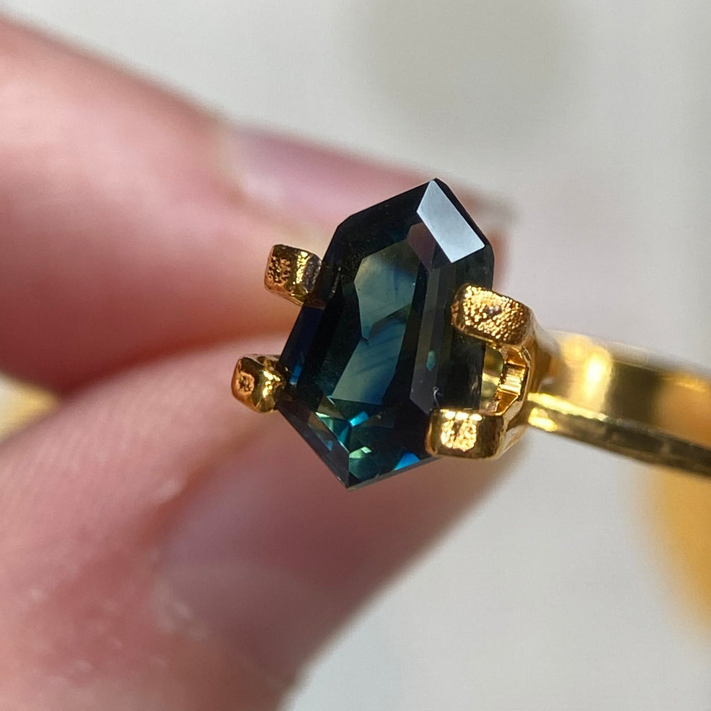 3.01ct Sapphire - Australian Blue Green Parti